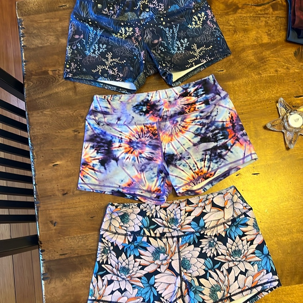 Three pairs of born primitive shorts